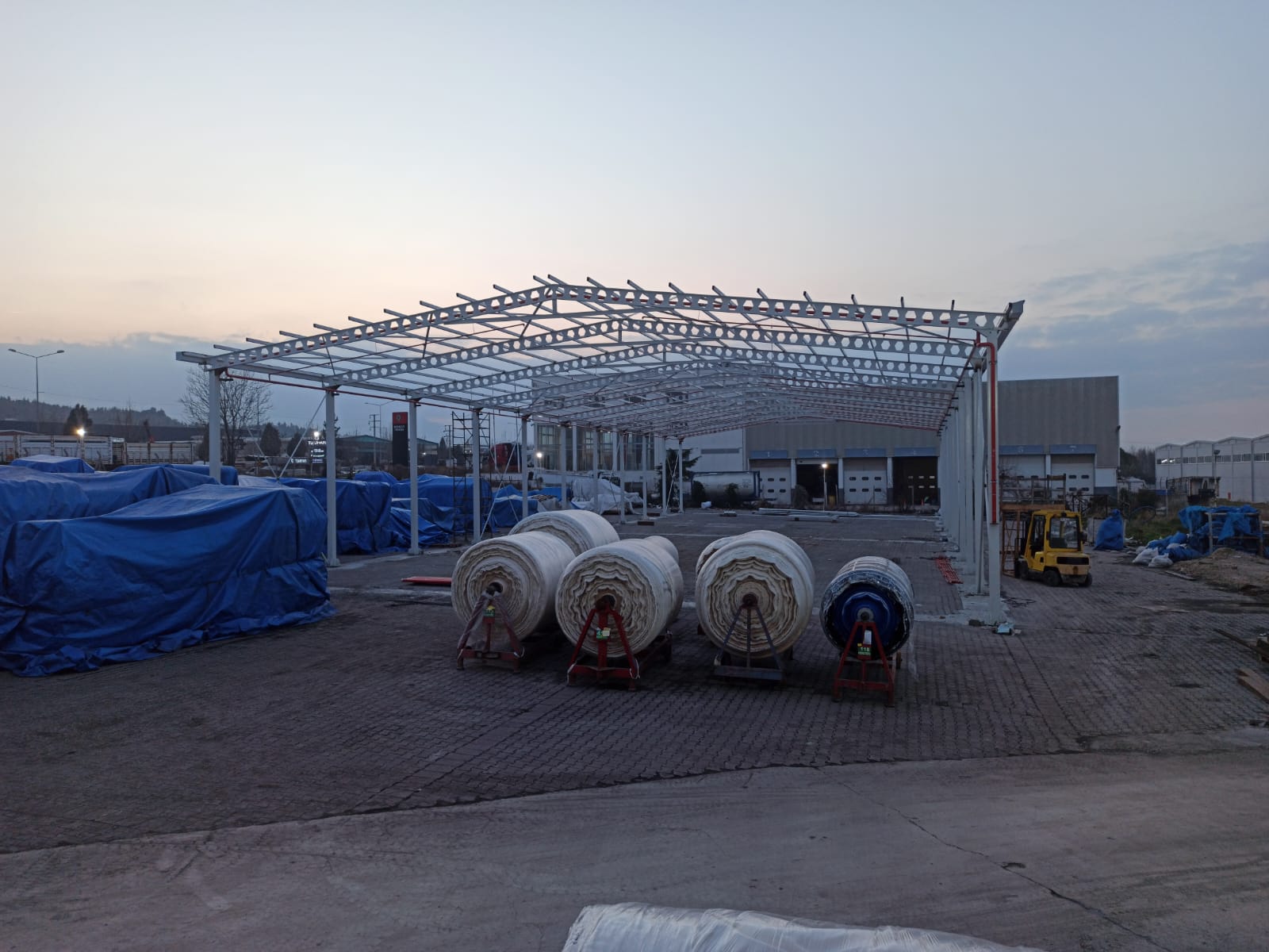 ÇATI VE CEPHE KAPLAMA MALZEMELERİ